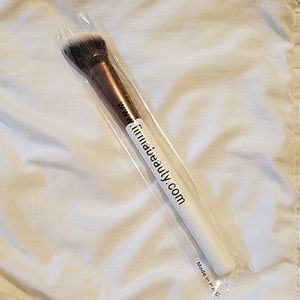 Angled Contour brush